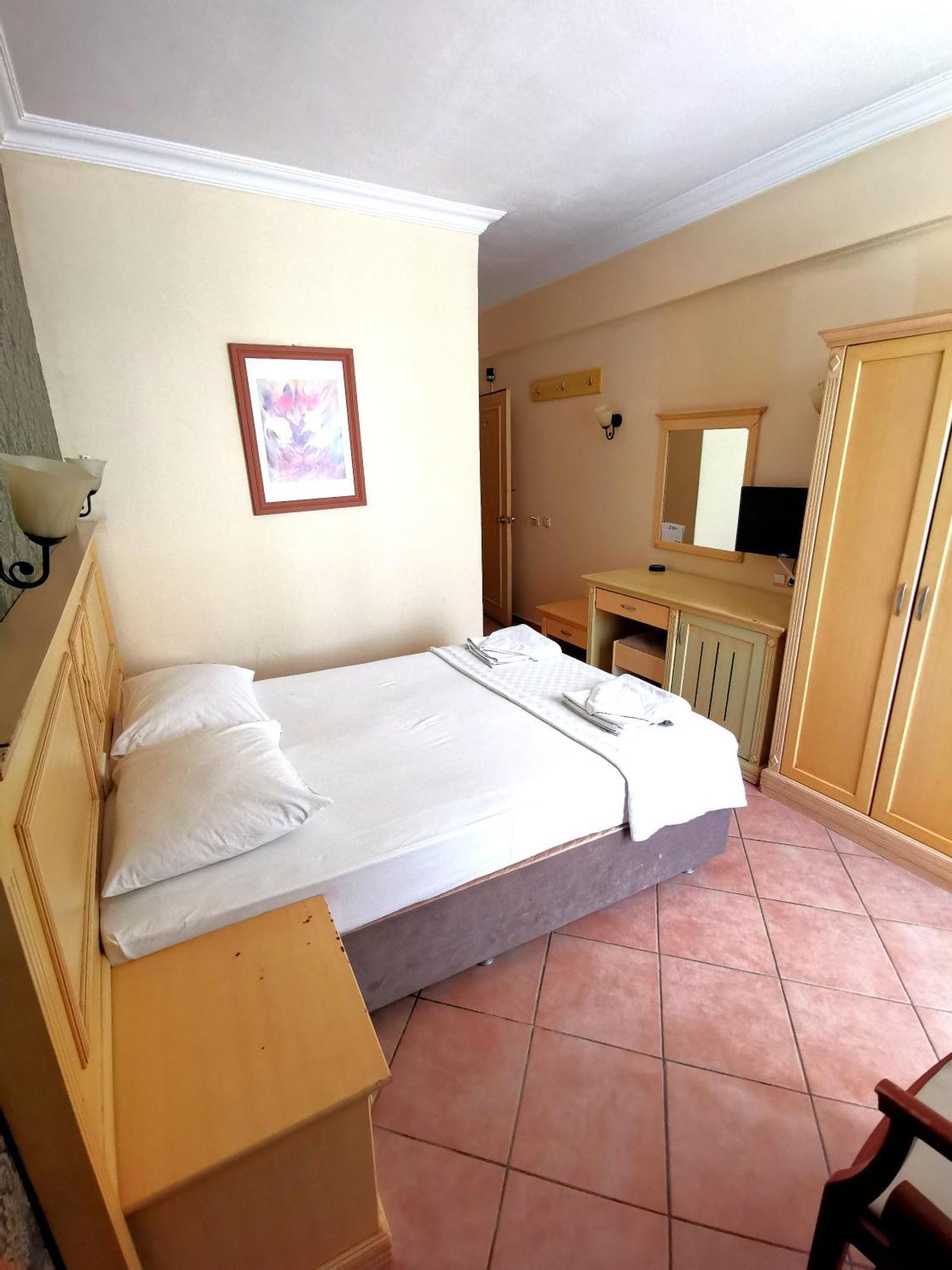 Intermar Hotel Мармарис Екстериор снимка